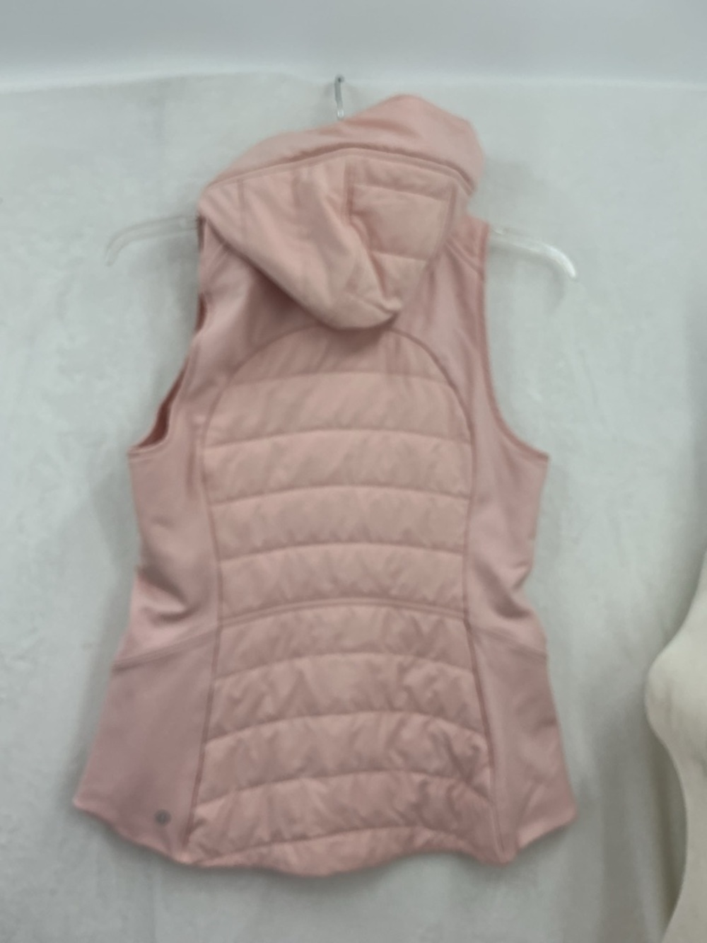 lululemon athletica pale pink quilted vest 761 - Picture 8 of 8